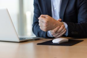 Discover 8 ergonomic mouse benefits that enhance comfort, productivity, and health. Upgrade your workspace today for reduced strain and improved posture.